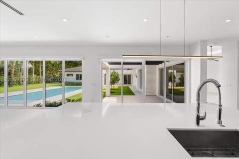 9025 SW 114th St, Miami FL - photo 10 of 49