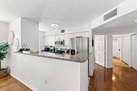 1155 Brickell Bay Drive 2802, Miami FL - photo 10 of 36