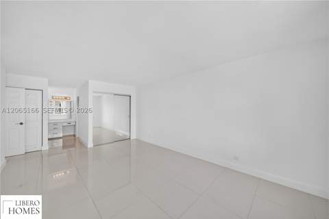 301 174th St 1216, Sunny Isles Beach FL - photo 16 of 49