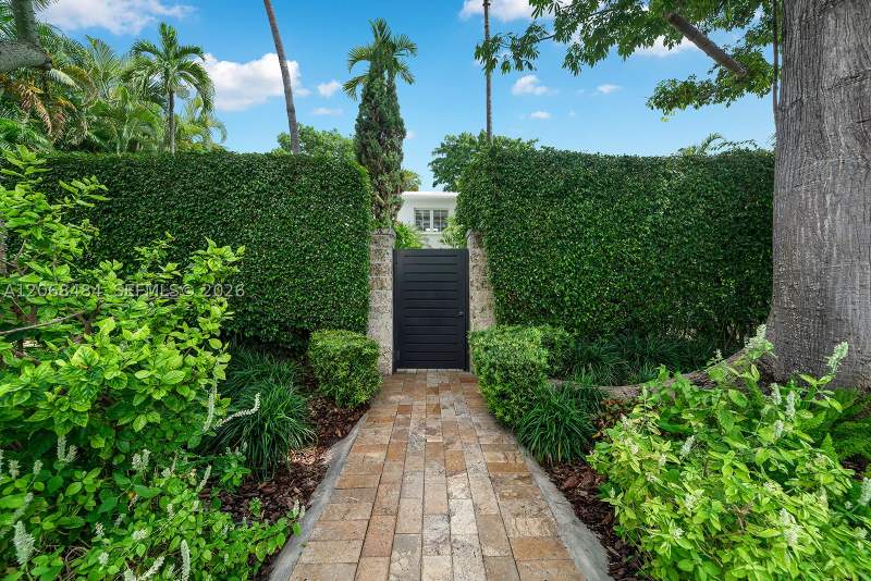 3 bedroom SingleFamilyResidence at 109 1st Dilido Ter, Di Lido Island, Miami Beach — photo 2