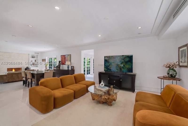 3 bedroom SingleFamilyResidence at 109 1st Dilido Ter, Di Lido Island, Miami Beach — photo 4