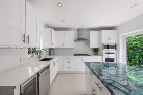 109 1st Dilido Ter, Miami Beach FL - photo 8 of 30