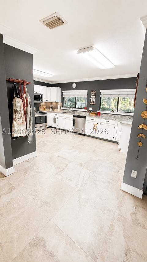 1676 S Goldeneye Ln, Homestead FL - photo 9 of 16
