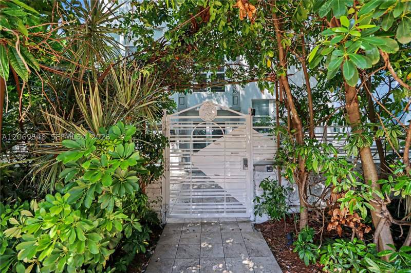 1 bedroom Condominium at 1550 Drexel Ave 103, Ohio Apartment Bldg Condo, Miami Beach — photo 3