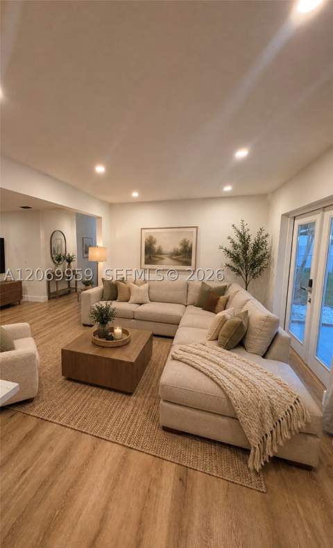 18608 SW 93rd Pl, Cutler Bay FL - photo 6 of 38