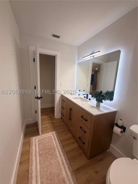 18608 SW 93rd Pl, Cutler Bay FL - photo 7 of 38