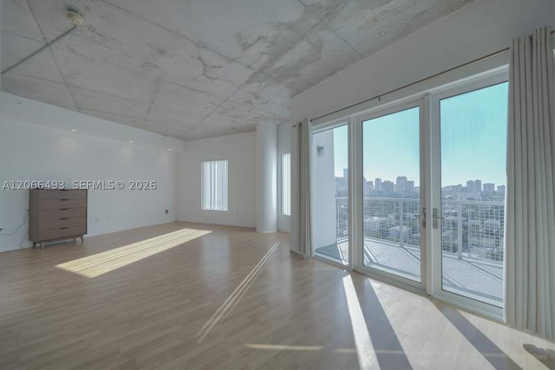 2 bedroom Condominium at 10 SW South River Dr 1406, Neo Condo, Miami — photo 2
