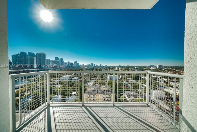 2 bedroom Condominium at 10 SW South River Dr 1406, Neo Condo, Miami — photo 3
