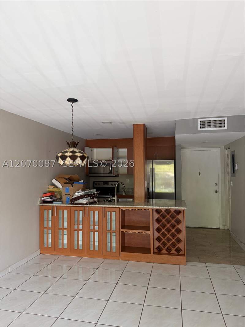1 bedroom Condominium at 2530 SW 3rd Ave 103, Coral Way Manor Condo, Miami — photo 2