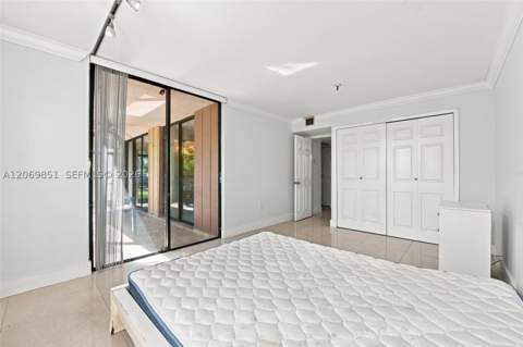 661 NE 195th St 104, Miami FL - photo 17 of 43