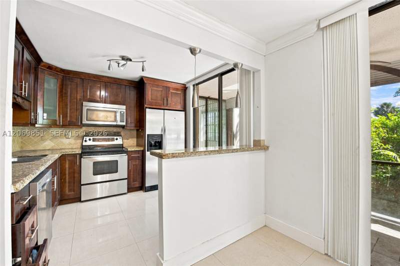 2 bedroom Condominium at 661 NE 195th St 104, Coco Wood Condo, Miami — photo 4