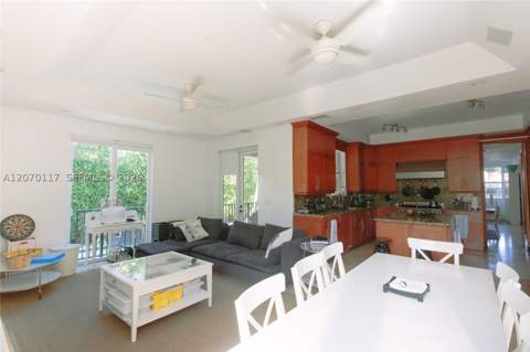 335 W Enid Dr, Key Biscayne FL - photo 9 of 39