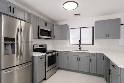 12331 SW 203rd Ter, Miami FL - photo 17 of 44