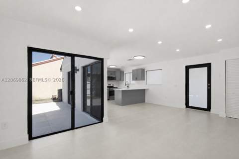 12331 SW 203rd Ter, Miami FL - photo 7 of 44