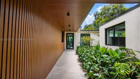 2110 NE 191st Dr, North Miami Beach FL - photo 10 of 15