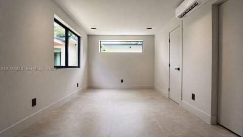 2110 NE 191st Dr, North Miami Beach FL - photo 12 of 15