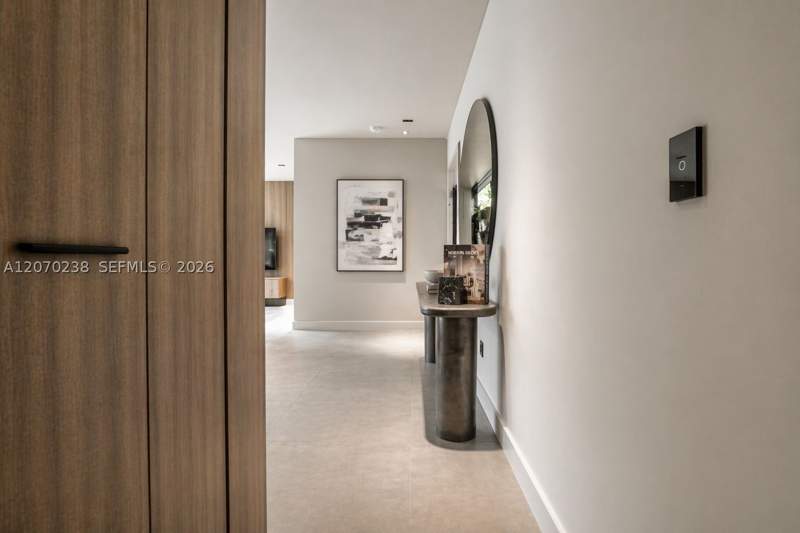 4 bedroom SingleFamilyResidence at 2110 NE 191st Dr, Sky Lake, North Miami Beach — photo 4