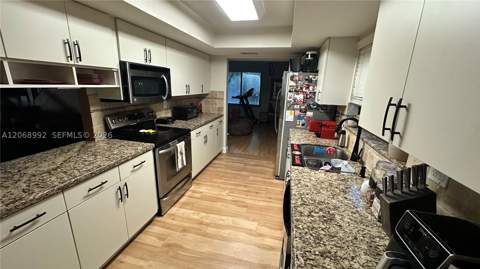 12817 SW 67th Ter, Miami FL - photo 15 of 53