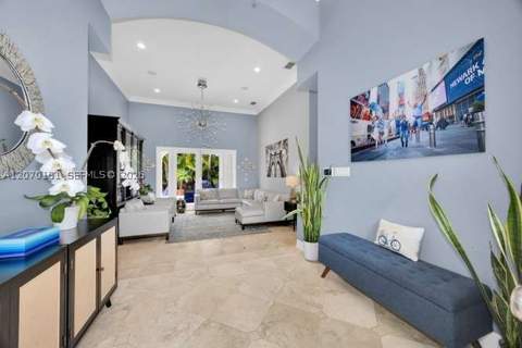 7840 SW 133rd Ter, Pinecrest FL - photo 11 of 56