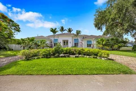 7840 SW 133rd Ter, Pinecrest FL - photo 8 of 56