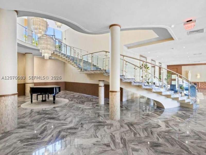 1 bedroom Condominium at 5401 Collins Ave 144, The Carriage House Condo, Miami Beach — photo 3