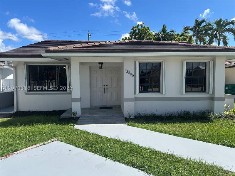 4 bedroom SingleFamilyResidence at 13280 SW 40th Ter, Bird Estates, Miami — photo 2