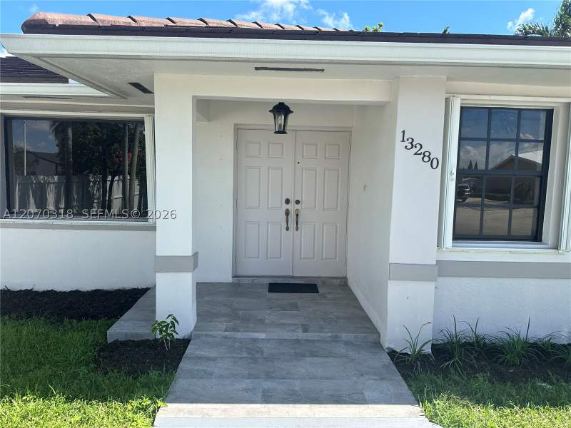 4 bedroom SingleFamilyResidence at 13280 SW 40th Ter, Bird Estates, Miami — photo 3