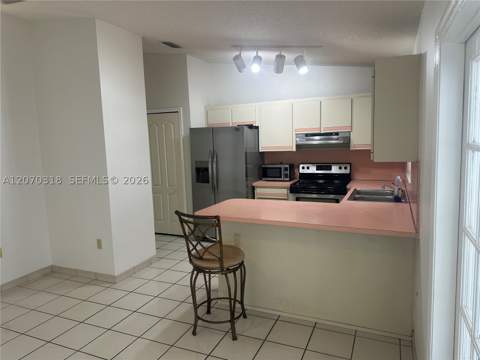 13280 SW 40th Ter, Miami FL - photo 7 of 40