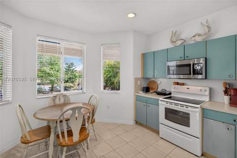 15809 SW 65th Ter, Miami FL - photo 15 of 56