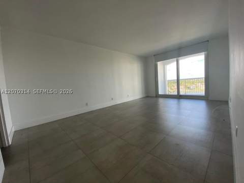 5401 Collins Ave 620, Miami Beach FL - photo 15 of 34