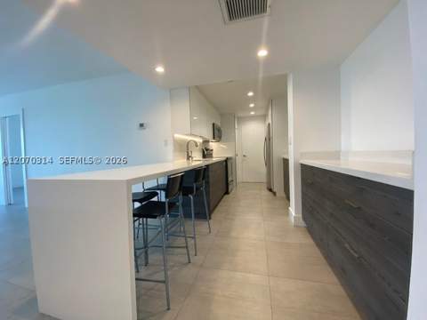 5401 Collins Ave 620, Miami Beach FL - photo 9 of 34