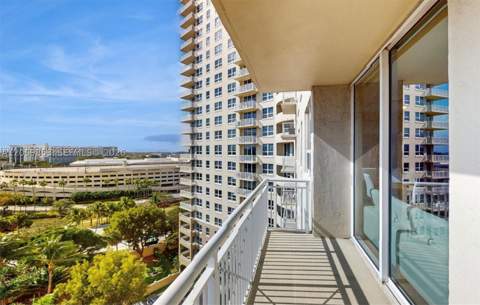 19501 W Country Club Dr 1004, Aventura FL - photo 14 of 62