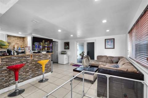 820 E 10th Ave, Hialeah FL - photo 10 of 29