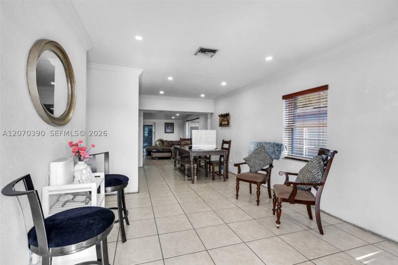 4 bedroom SingleFamilyResidence at 820 E 10th Ave, Sun-Tan Vill Sec 5, Hialeah — photo 5