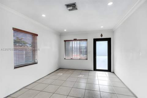 820 E 10th Ave, Hialeah FL - photo 6 of 29