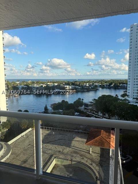 2 bedroom Condominium at 20505 E Country Club Dr 1036, Waterview Condo, Aventura — photo 2