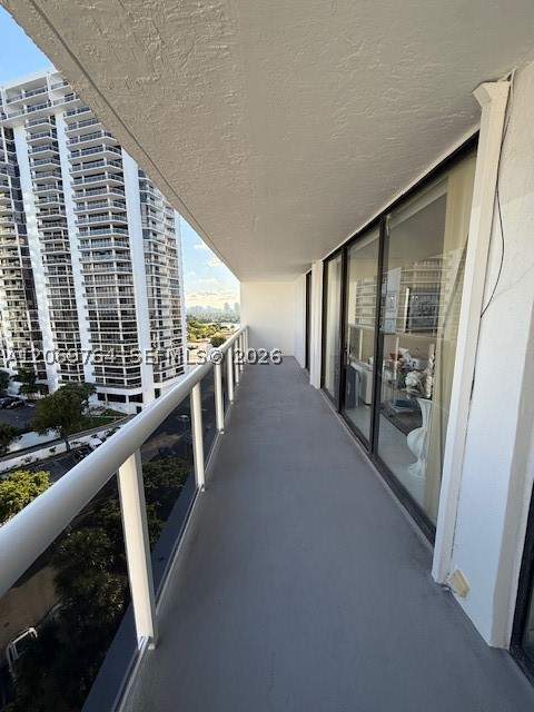 2 bedroom Condominium at 20505 E Country Club Dr 1036, Waterview Condo, Aventura — photo 3