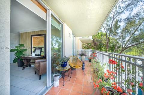 1650 Coral Way 507, Miami FL - photo 6 of 30