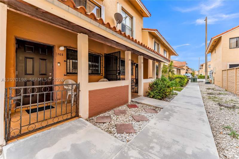 2 bedroom Condominium at 2765 W 61st Pl 103, Residencial El Prado Cond, Hialeah — photo 5