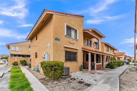 2765 W 61st Pl 103, Hialeah FL - photo 6 of 52