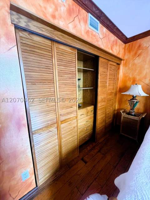 335 S Biscayne Blvd 1500, Miami FL - photo 15 of 71