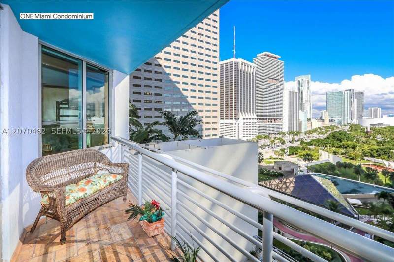2 bedroom Condominium at 335 S Biscayne Blvd 1500, One Miami East Condo, Miami — photo 4