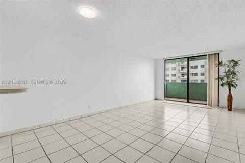 1825 W 44th Pl 509, Hialeah FL - photo 20 of 43
