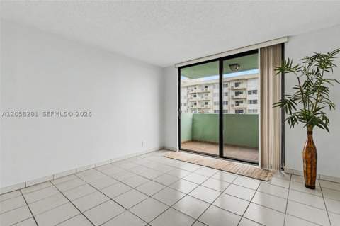 1825 W 44th Pl 509, Hialeah FL - photo 23 of 43
