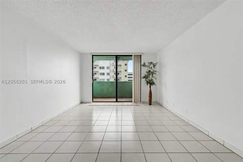 1825 W 44th Pl 509, Hialeah FL - photo 24 of 43