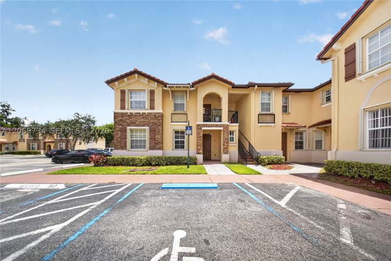 3 bedroom Condominium at 1495 NE 33rd Ave 101, Villas At Carmel Condo No, Homestead — photo 2