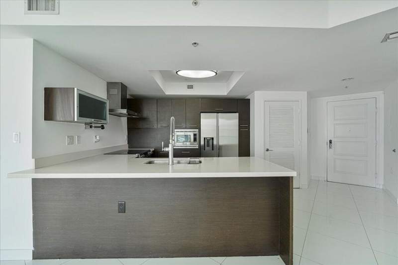 3 bedroom Condominium at 200 Sunny Isles Boulevard 2-1701, St Tropez On The Bay II Co, Sunny Isles Beach — photo 4