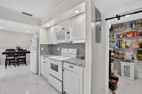 11818 SW 273rd Ln, Homestead FL - photo 17 of 36
