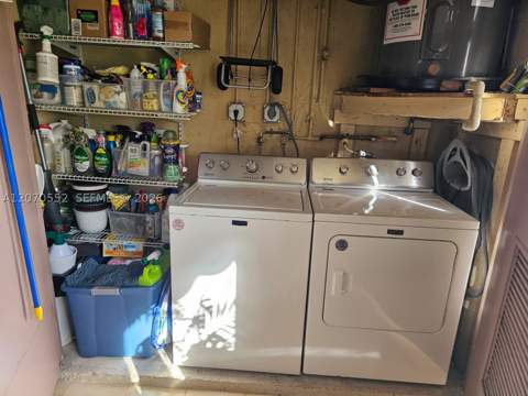 20160 NE 3rd Ct 8, Miami FL - photo 20 of 24