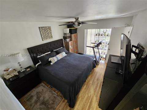 20160 NE 3rd Ct 8, Miami FL - photo 8 of 24